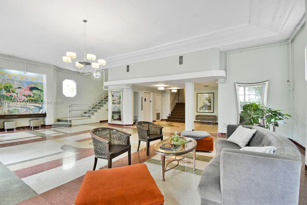 THE FLAMINGO CONDO - Residential