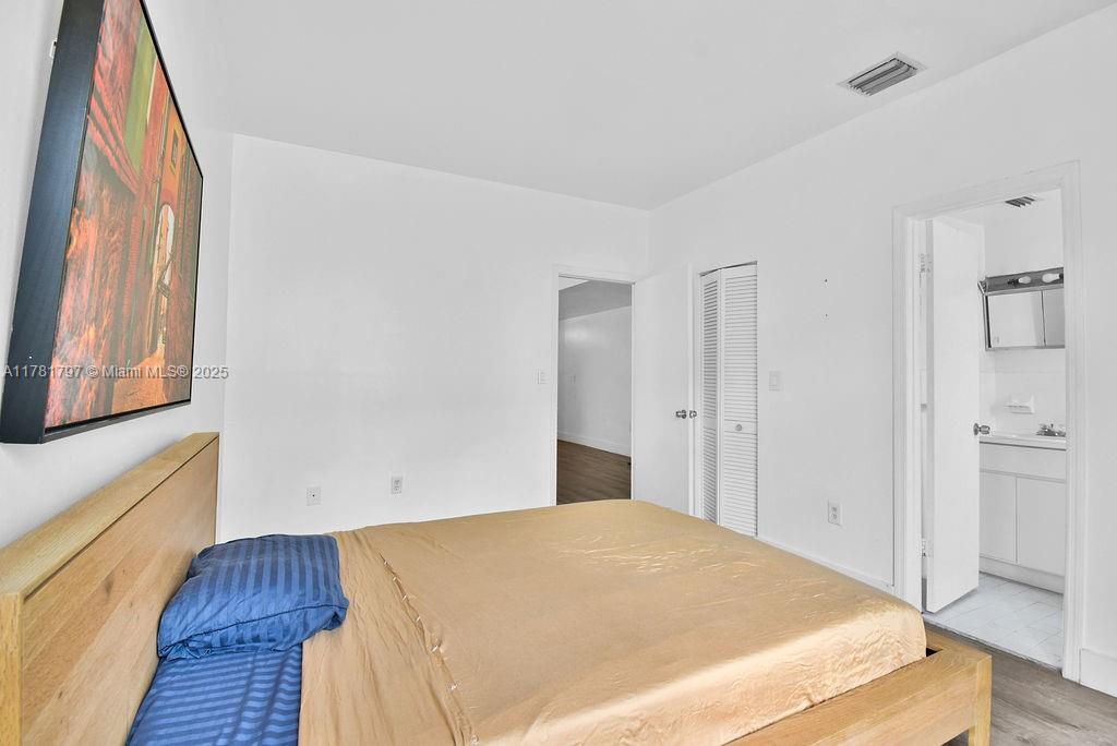 THE FLAMINGO CONDO - Residential