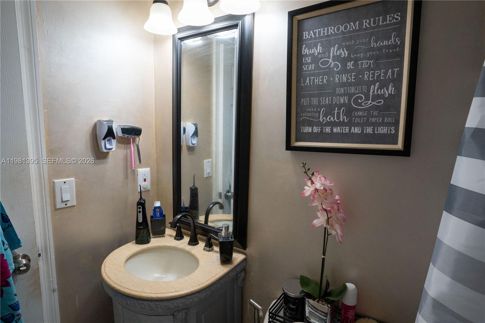 VILLA VIZCAYA CONDO - Residential