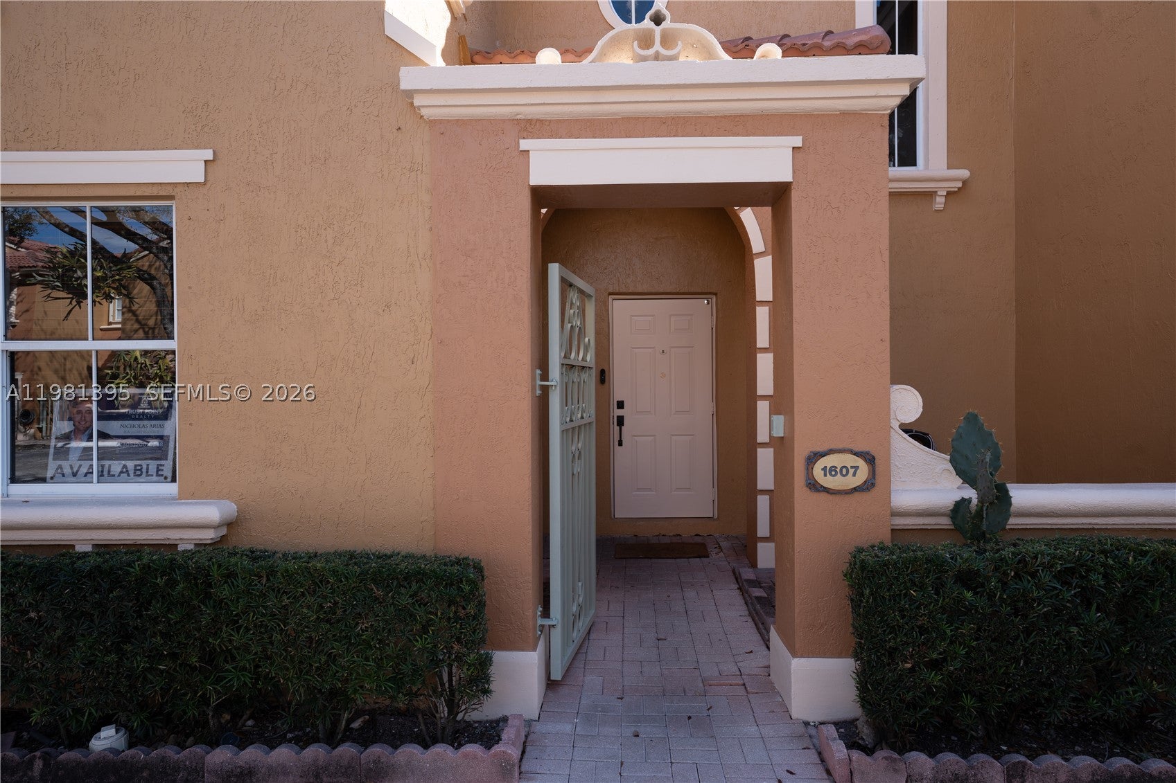 8520 NW 139th Ter 1607