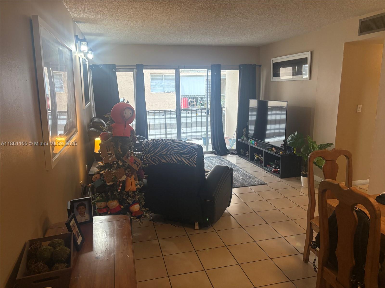 8889 Fontainebleau Blvd 204