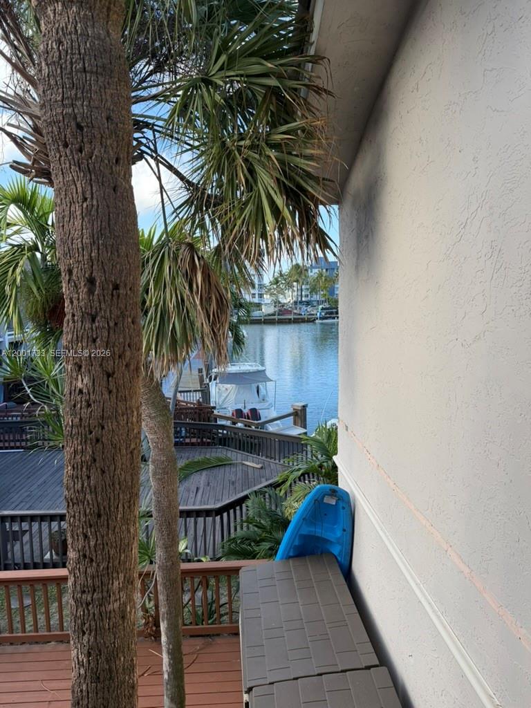 LAKEVIEW TOWNHOMES CONDO - Residential Lease