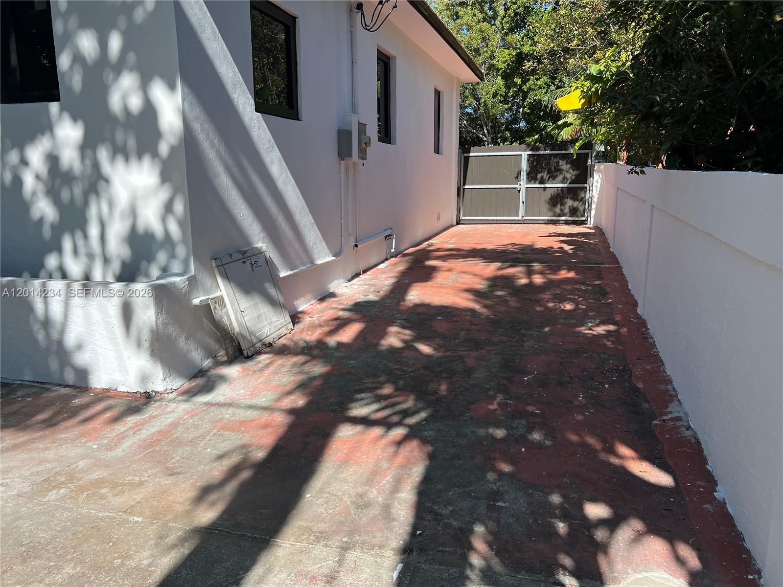 CALVERT MANORS - Residential