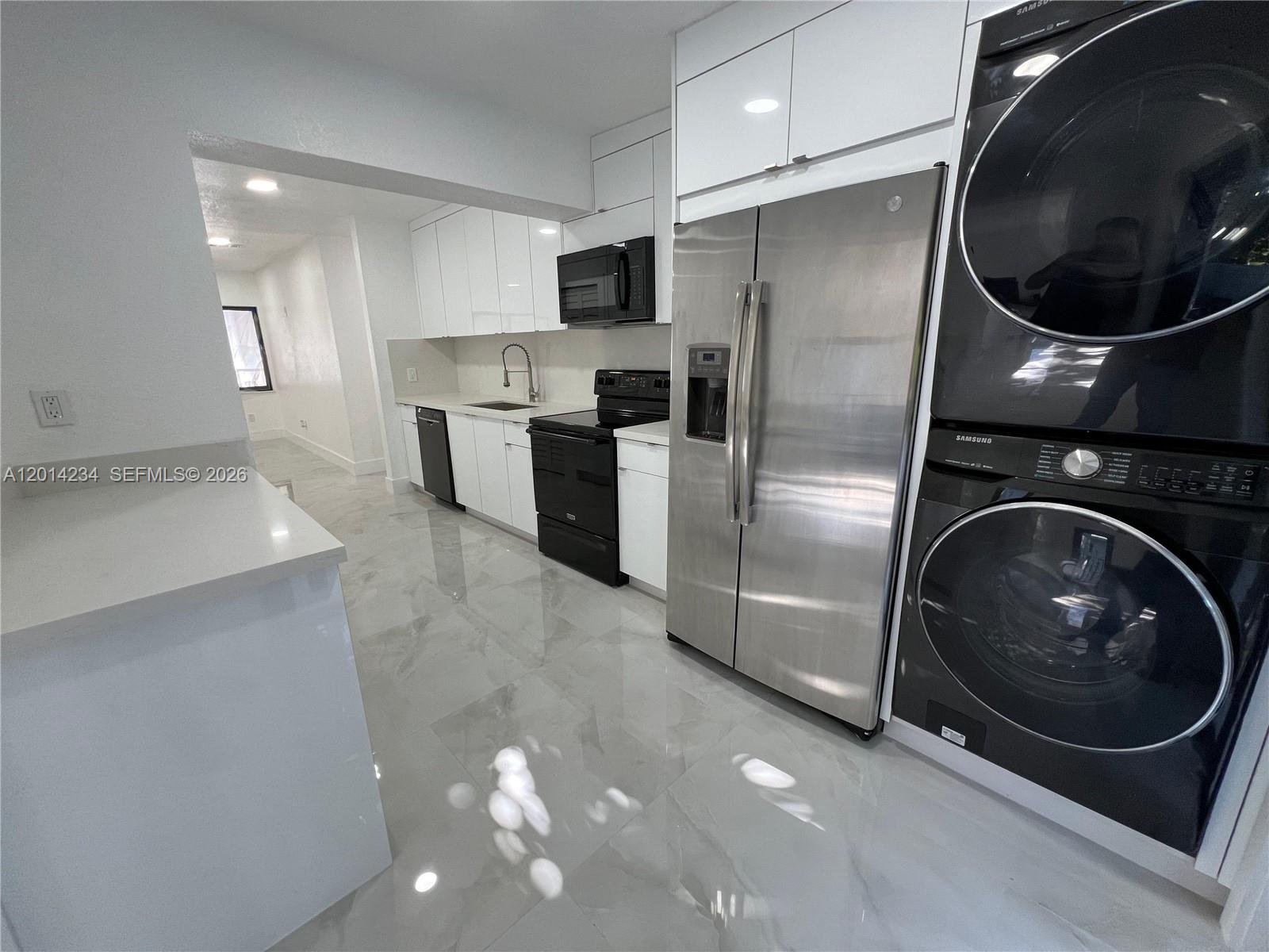 CALVERT MANORS - Residential