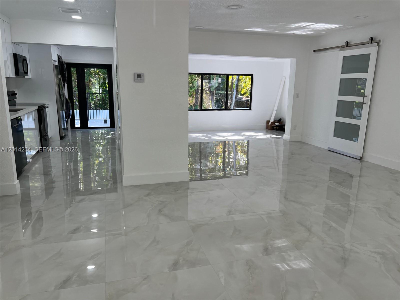 CALVERT MANORS - Residential