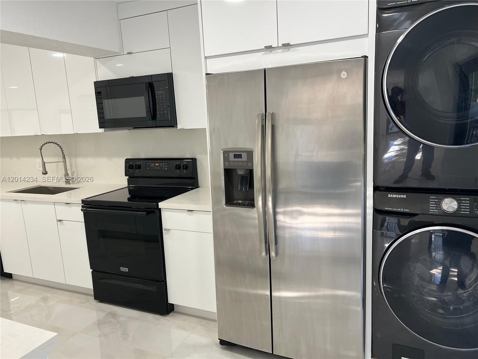 CALVERT MANORS - Residential
