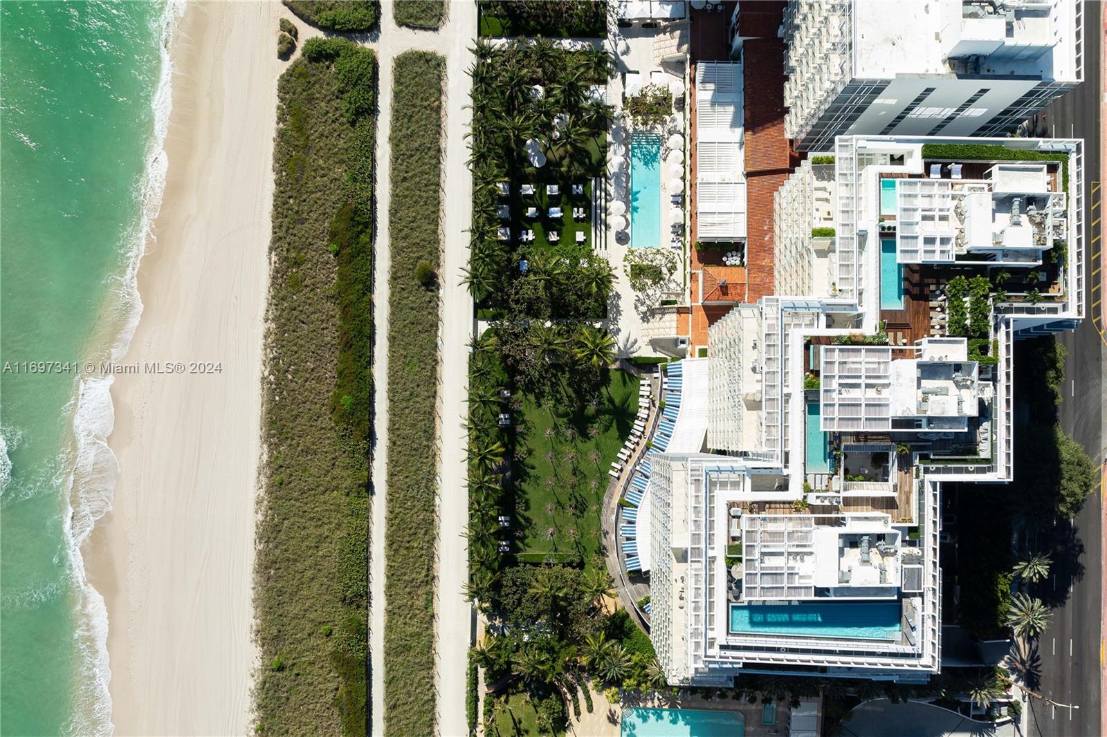 SURF CLUB CONDO - Residential