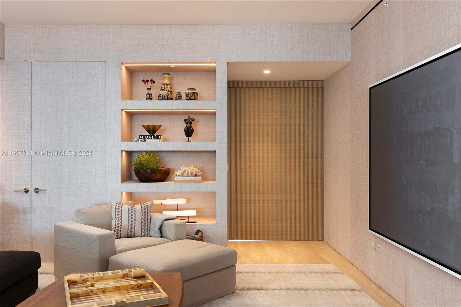 SURF CLUB CONDO - Residential