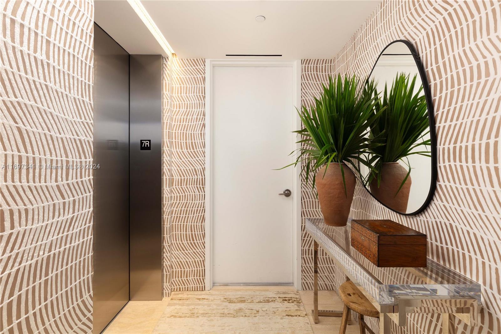 SURF CLUB CONDO - Residential