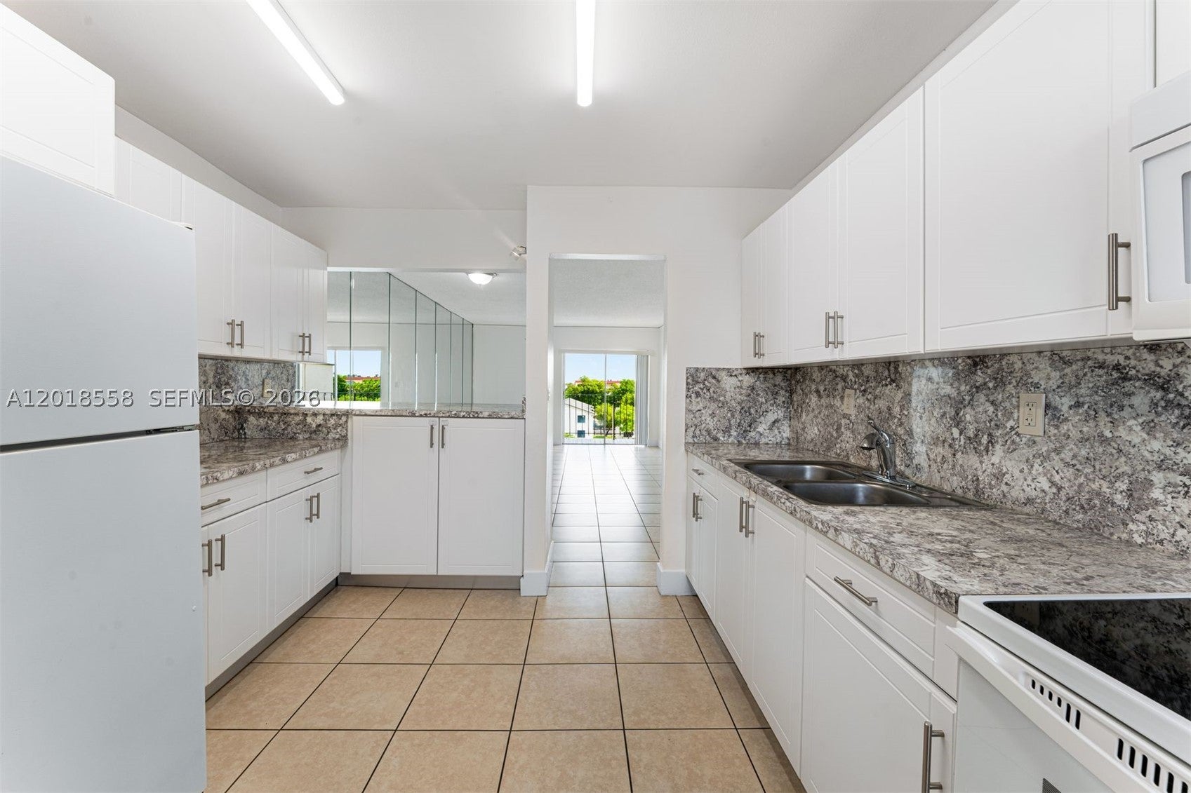 1950 W 54th St 412