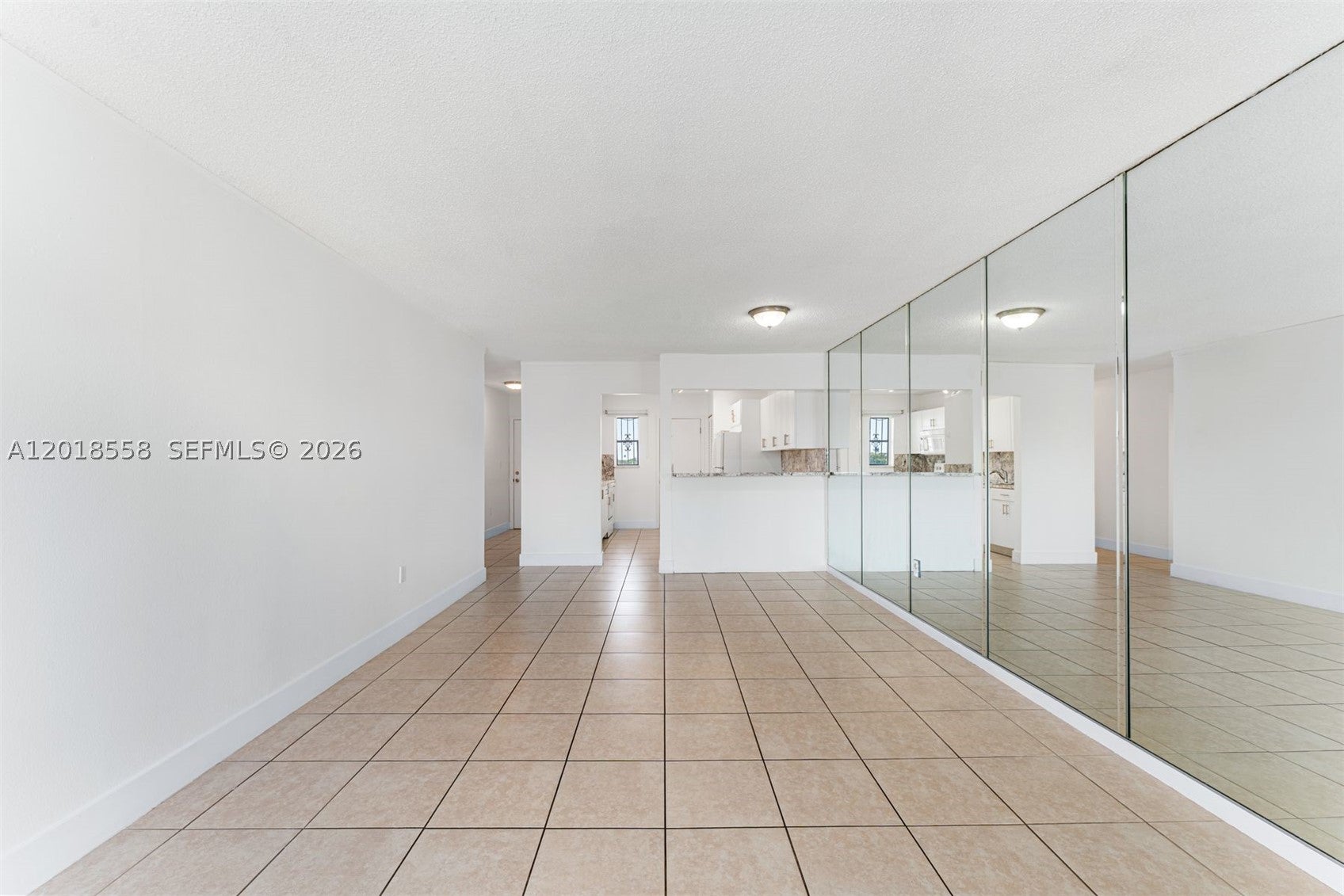 1950 W 54th St 412