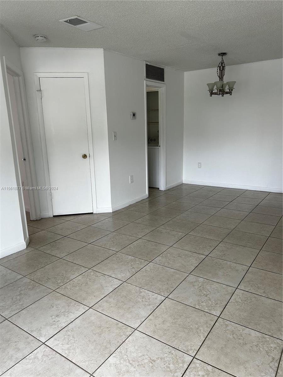 ANTIGUA AT CNTRY CLUBOF M - Residential Lease
