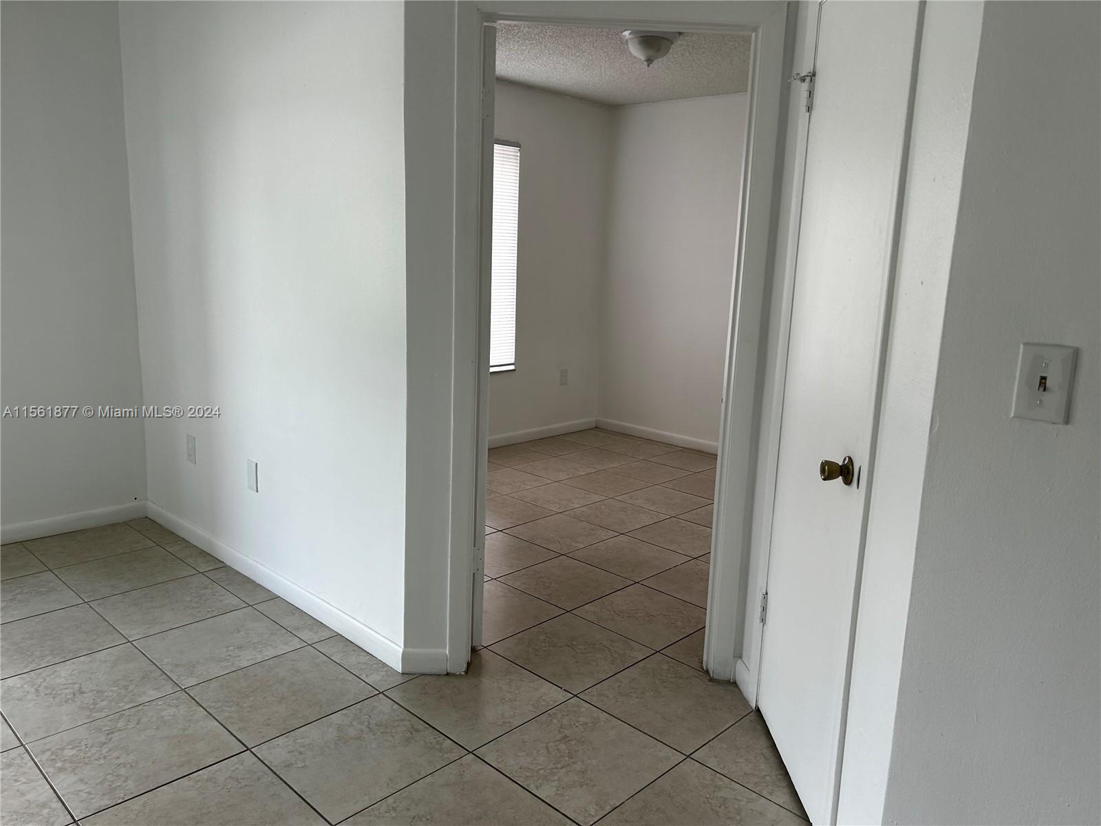 ANTIGUA AT CNTRY CLUBOF M - Residential Lease
