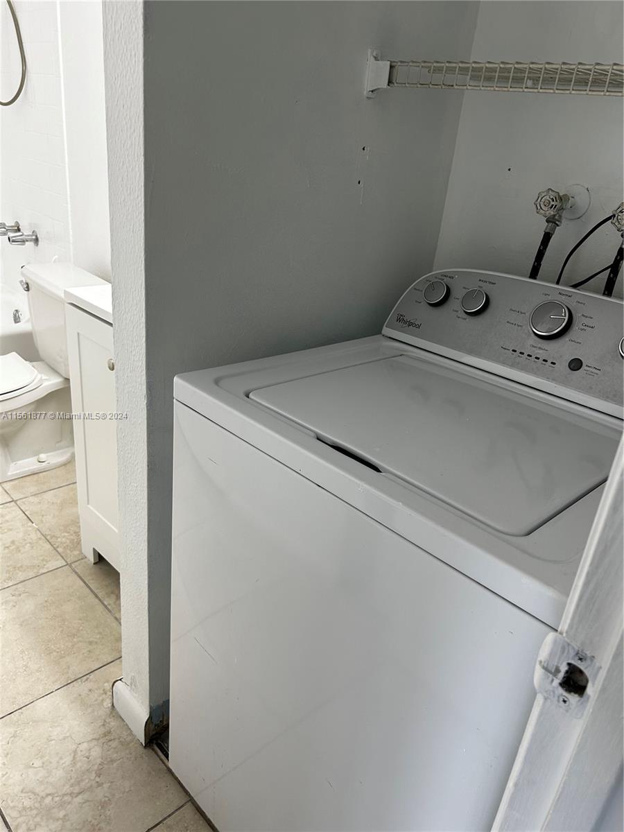 ANTIGUA AT CNTRY CLUBOF M - Residential Lease