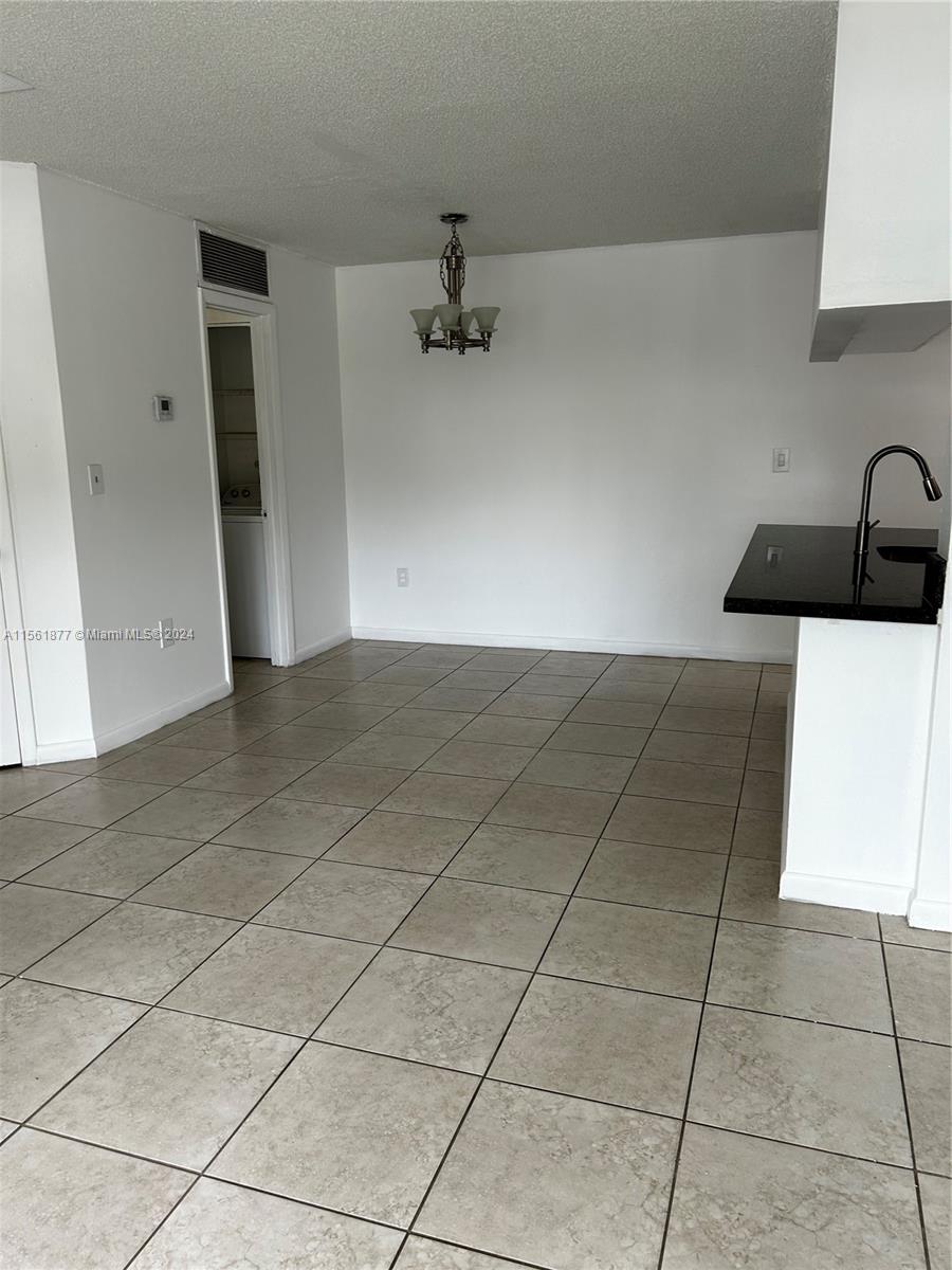 ANTIGUA AT CNTRY CLUBOF M - Residential Lease