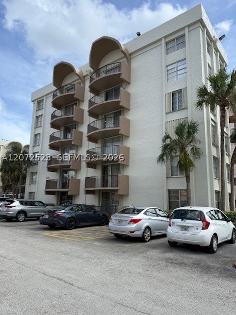 9320 Fontainebleau Blvd 215, Miami FL 33172
