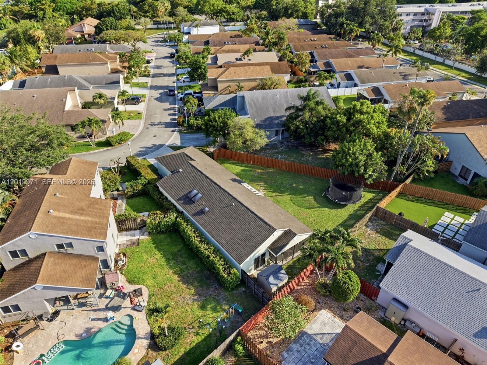 LAKEVIEW HOMES - Residential