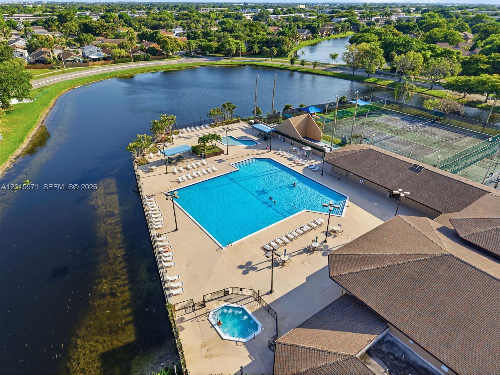 LAKEVIEW HOMES - Residential