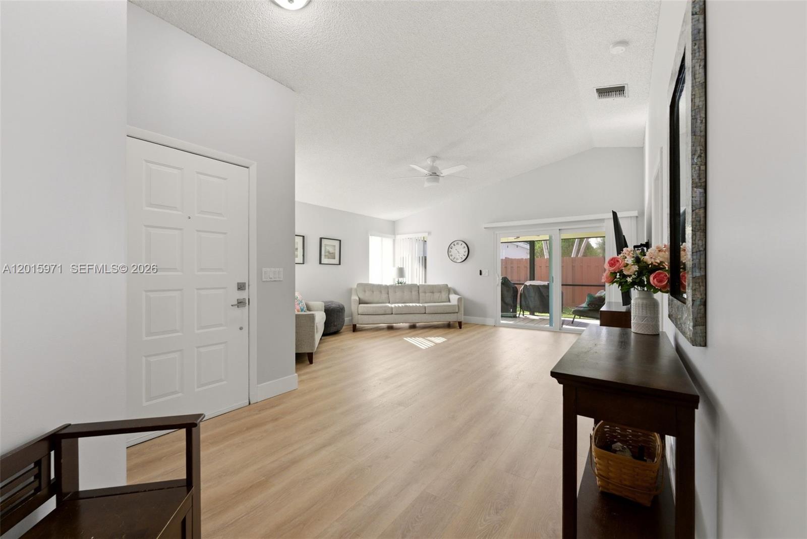 LAKEVIEW HOMES - Residential
