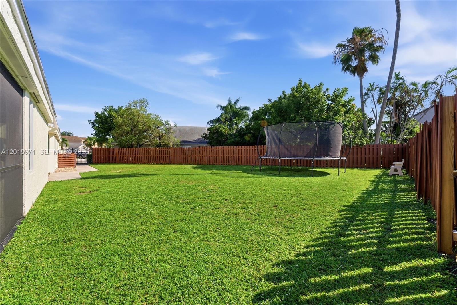 LAKEVIEW HOMES - Residential