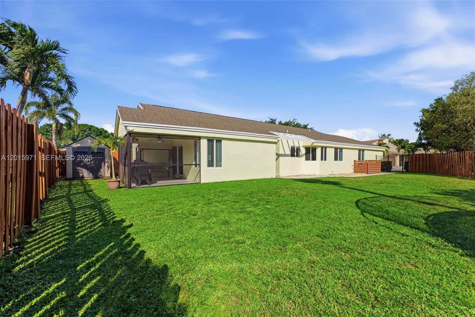 LAKEVIEW HOMES - Residential