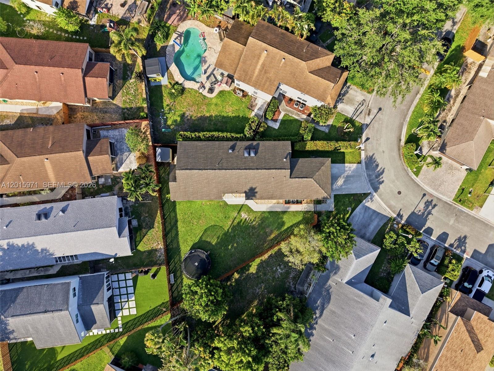 LAKEVIEW HOMES - Residential