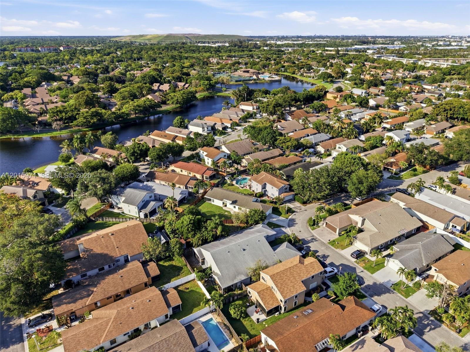 LAKEVIEW HOMES - Residential