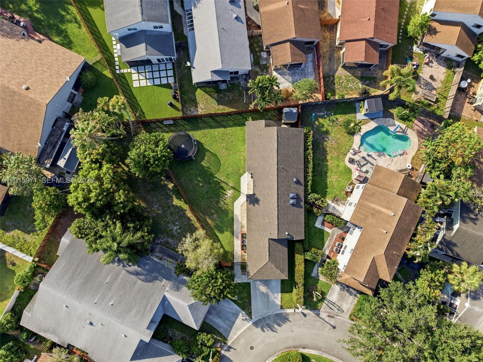 LAKEVIEW HOMES - Residential