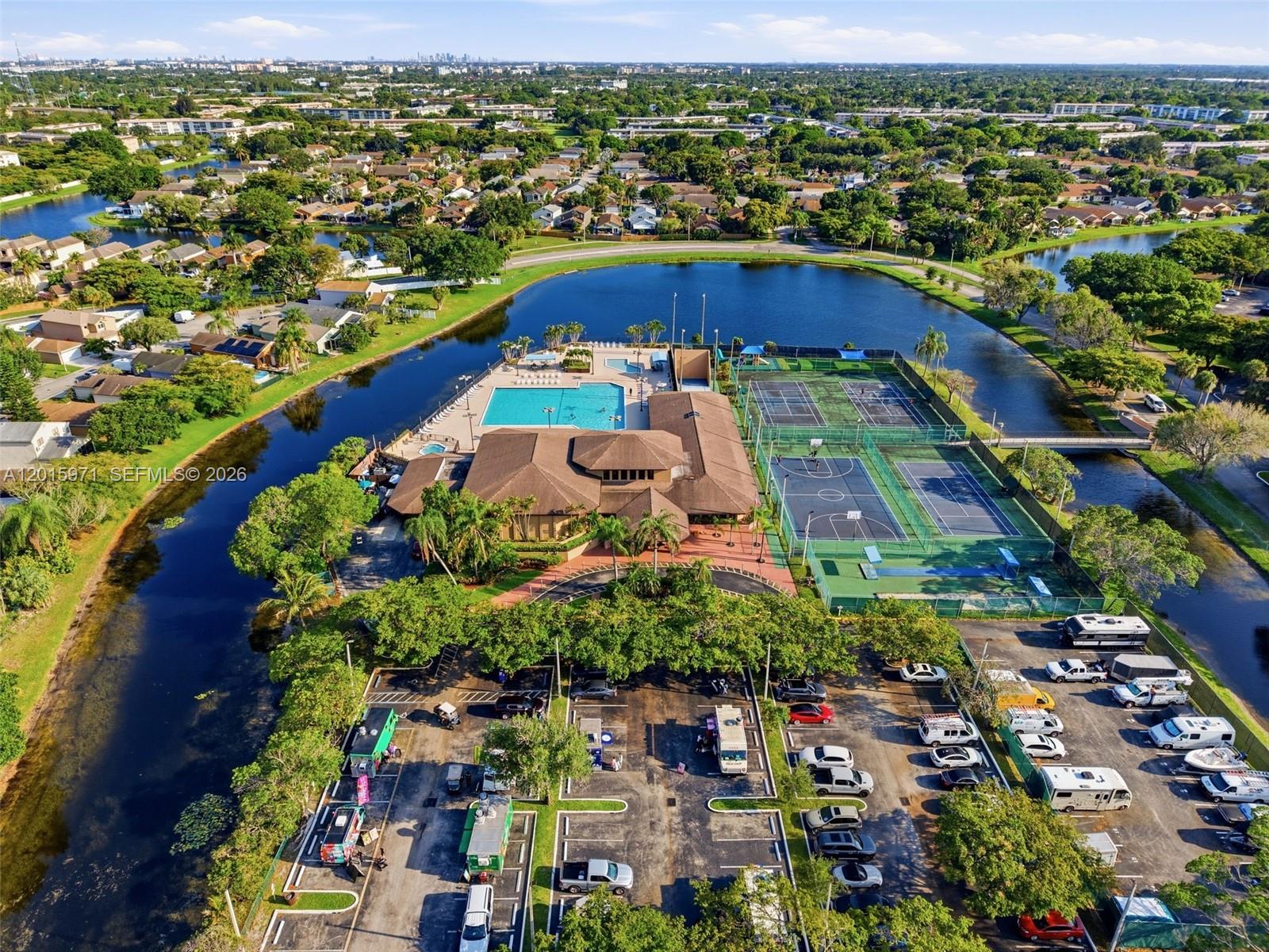 LAKEVIEW HOMES - Residential