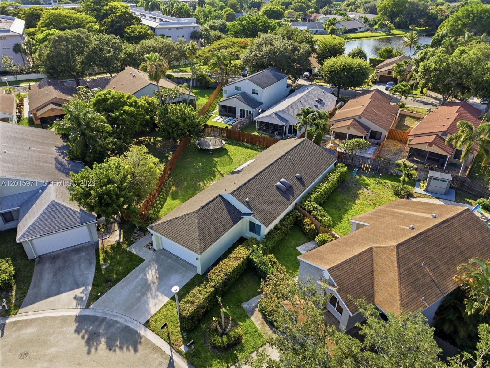 LAKEVIEW HOMES - Residential