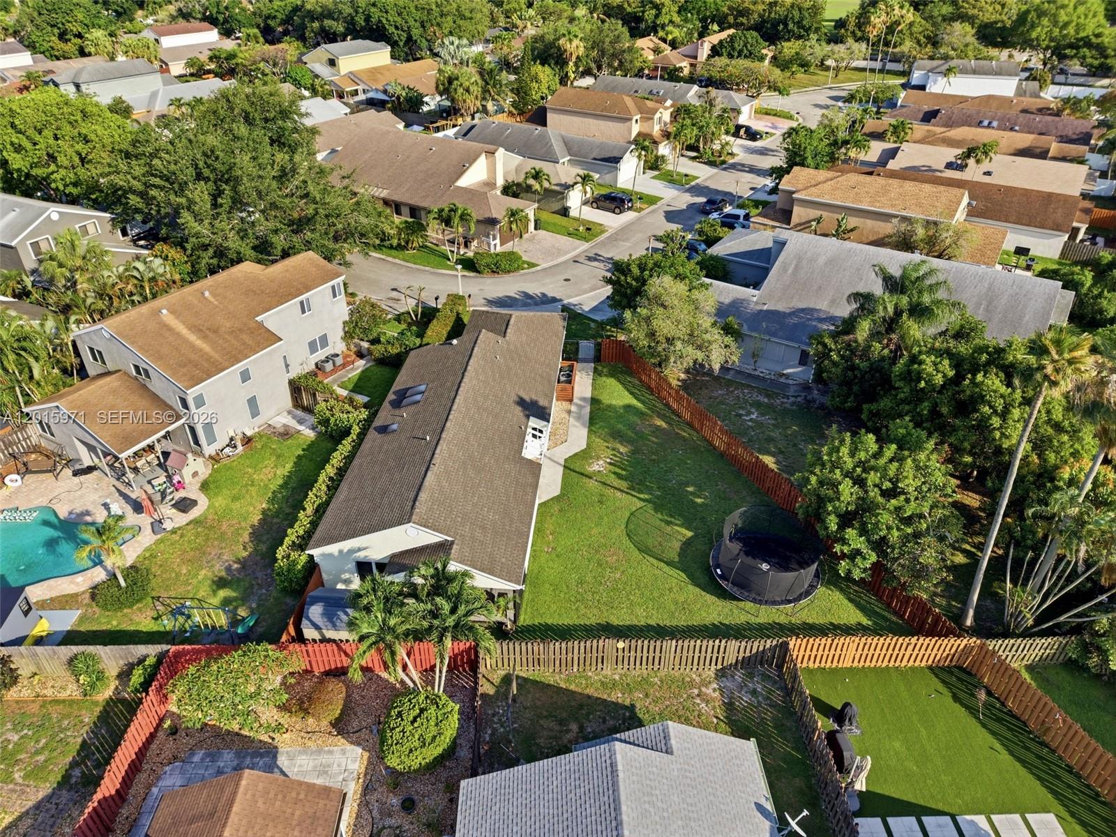 LAKEVIEW HOMES - Residential