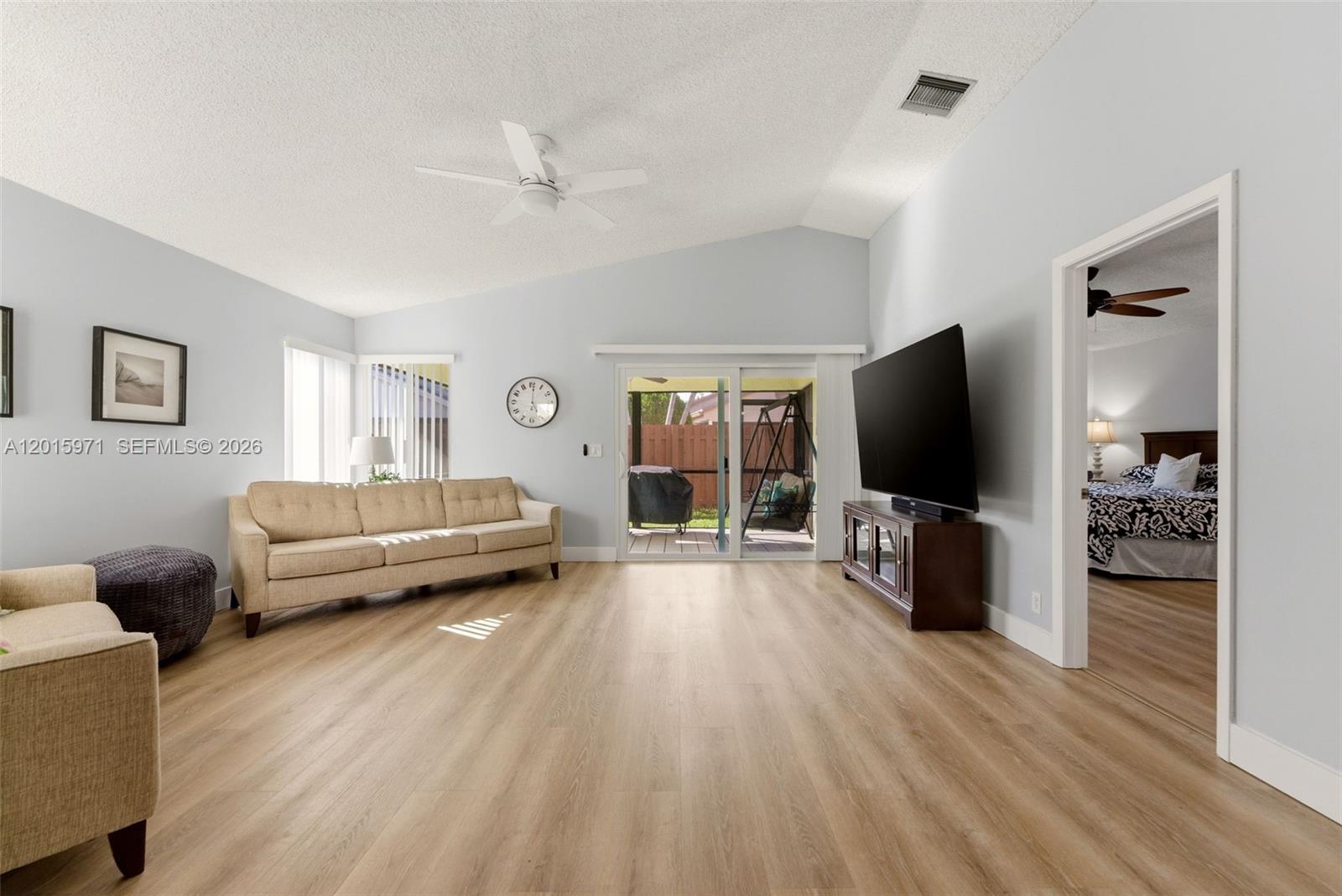 LAKEVIEW HOMES - Residential