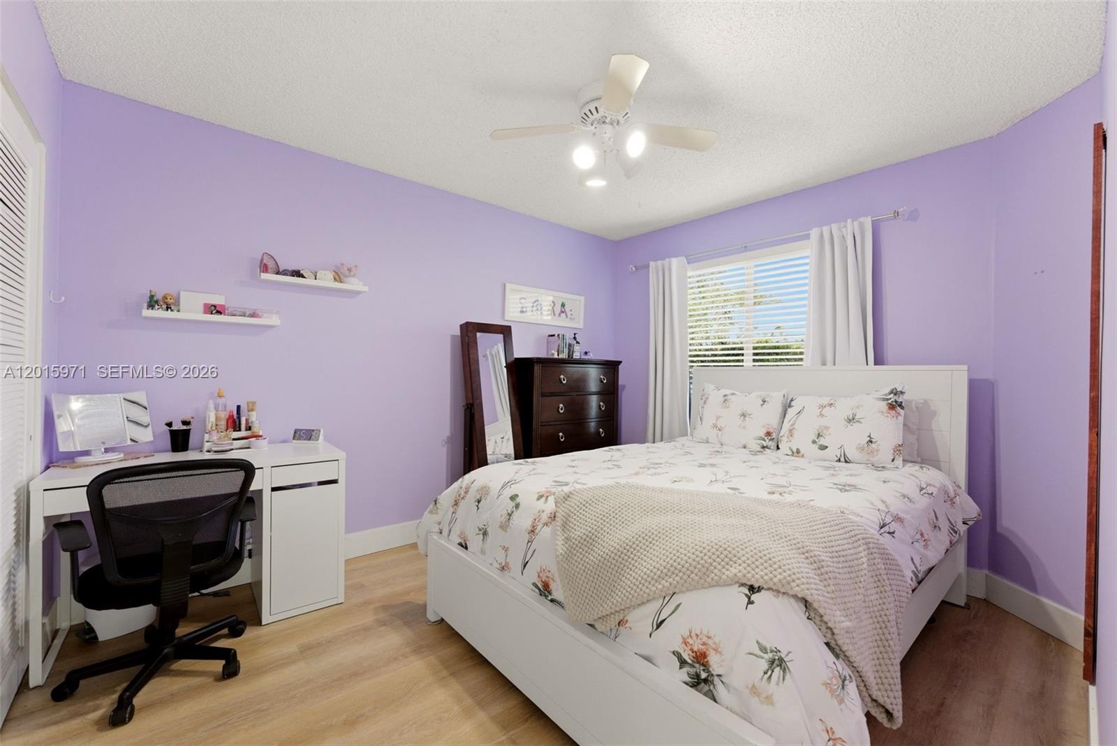 LAKEVIEW HOMES - Residential