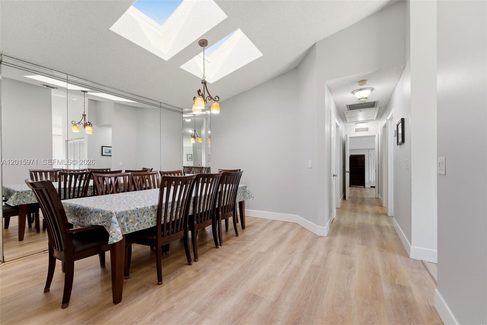 LAKEVIEW HOMES - Residential