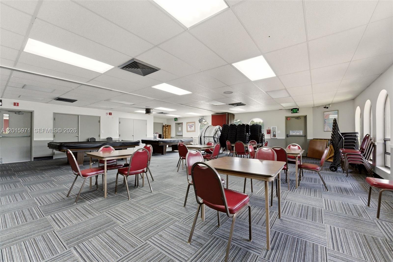 LAKEVIEW HOMES - Residential