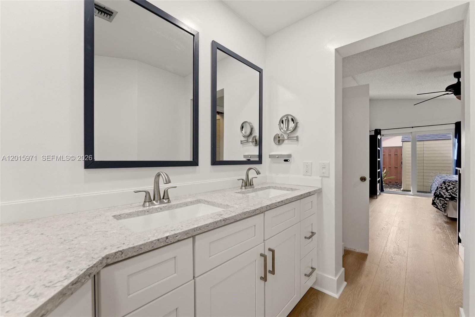 LAKEVIEW HOMES - Residential
