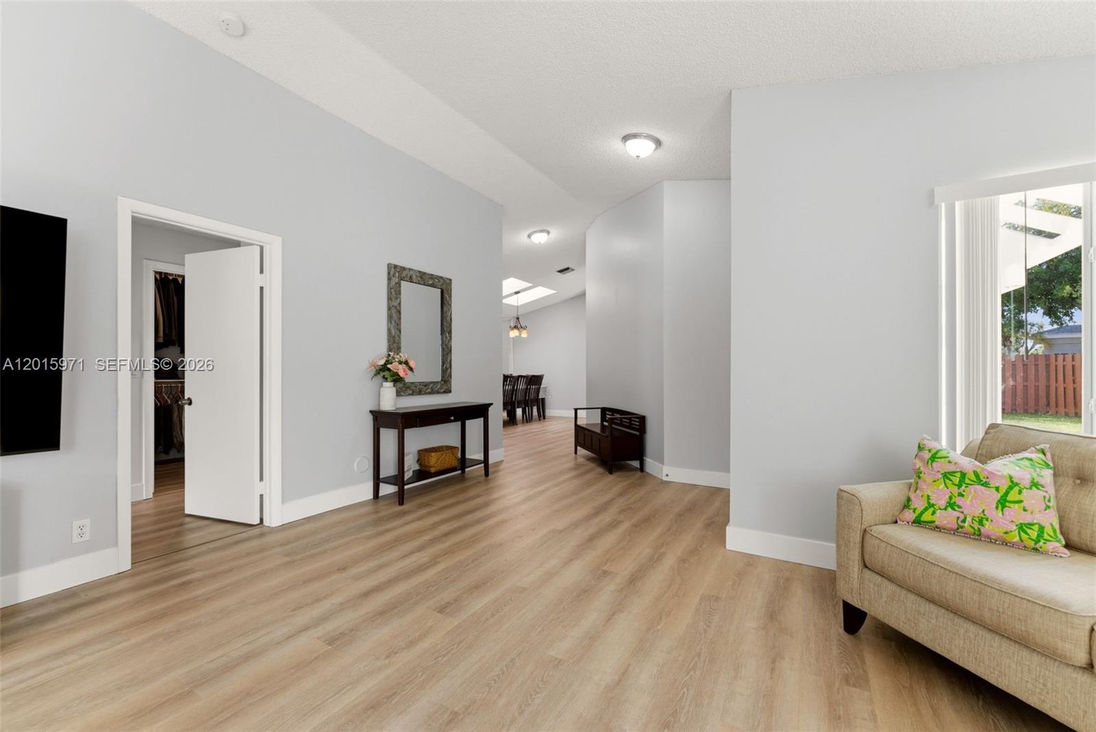 LAKEVIEW HOMES - Residential