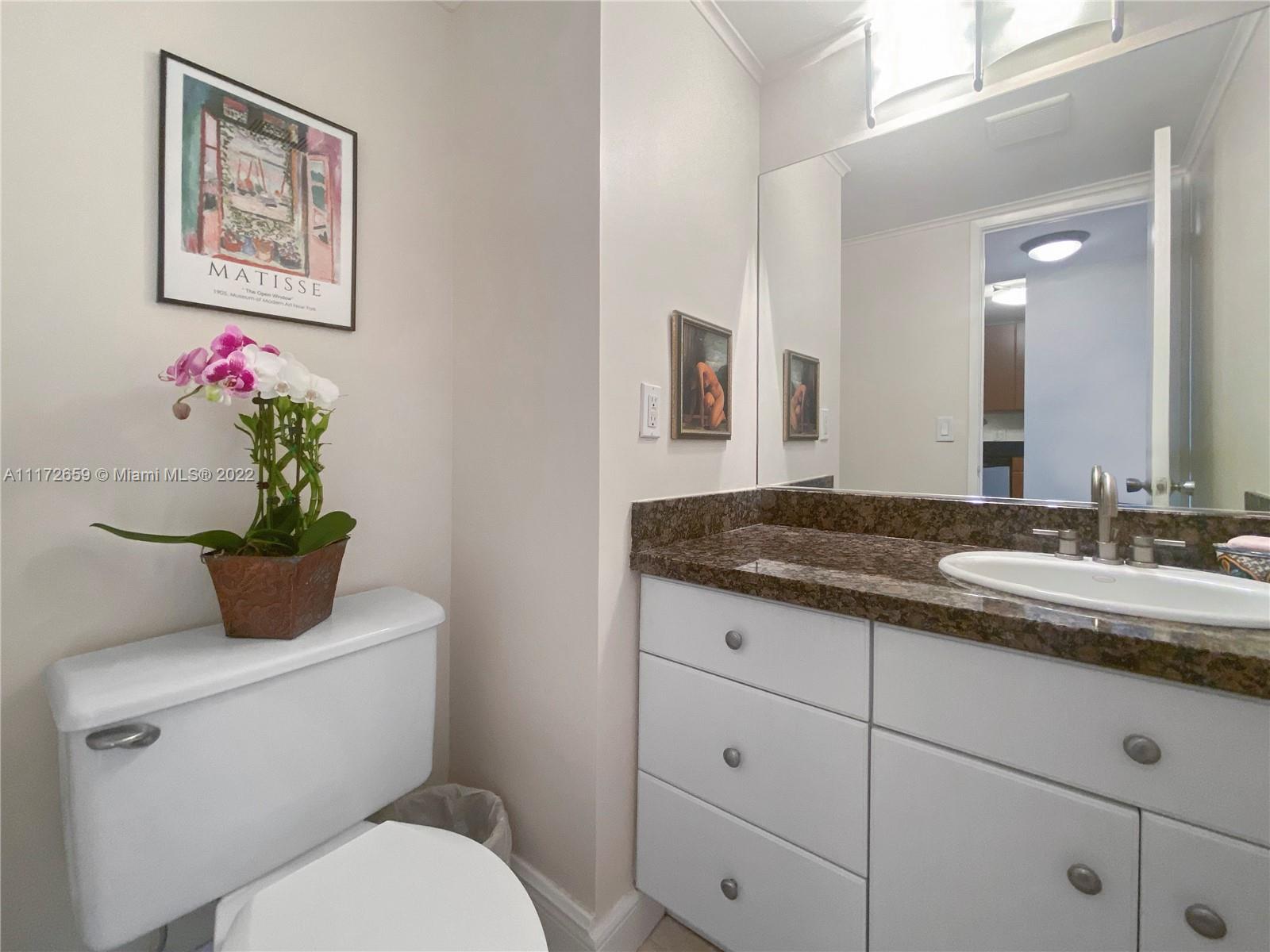 ADMIRALS PORT CONDO WEST - Residential