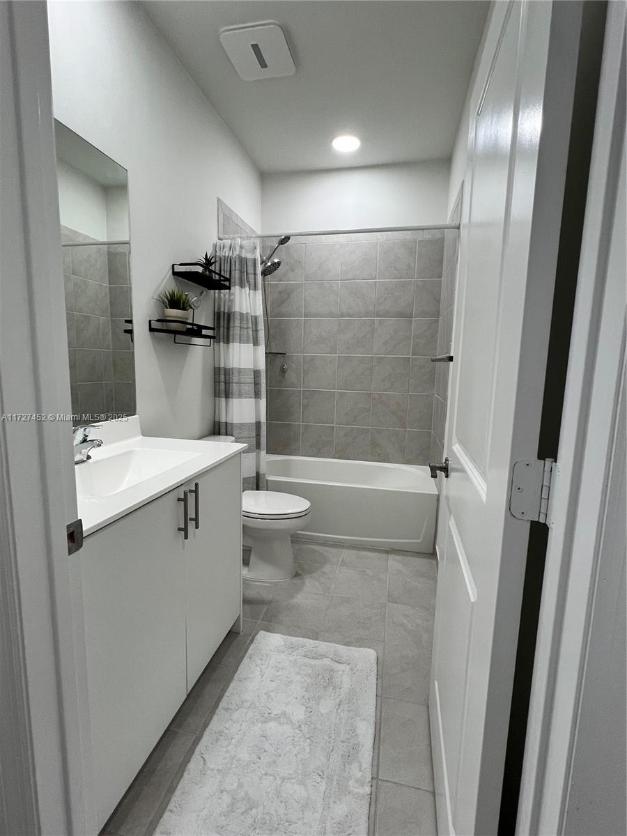 SIENNA RESERVE SOUTH - Residential