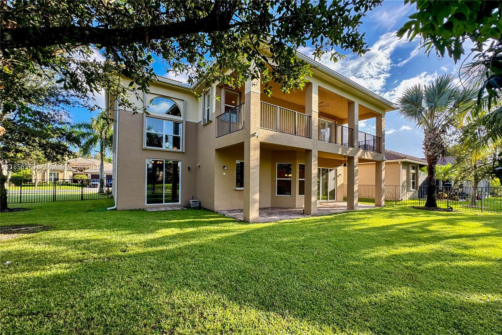 CANYON SPRINGS - Residential Lease