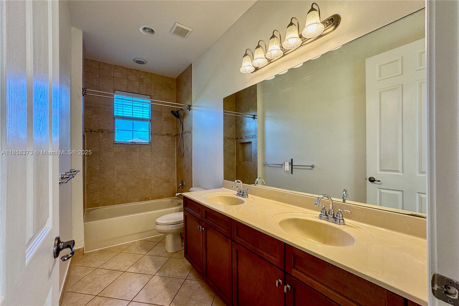 CANYON SPRINGS - Residential Lease