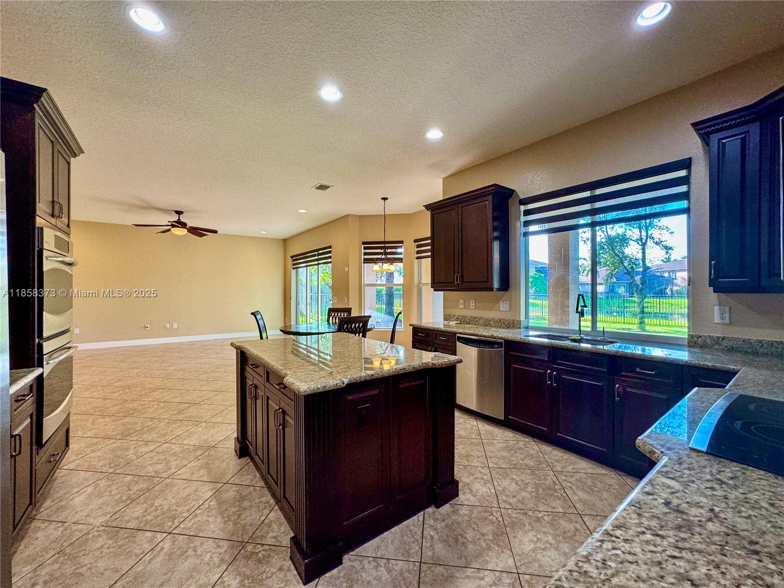 CANYON SPRINGS - Residential Lease