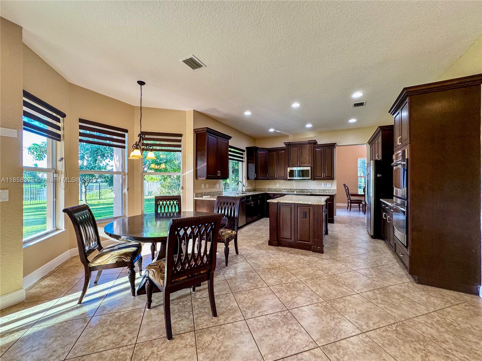 CANYON SPRINGS - Residential Lease