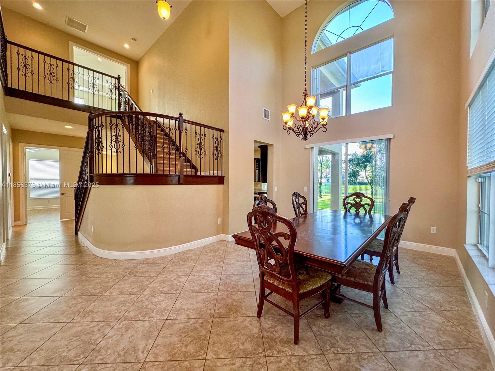 CANYON SPRINGS - Residential Lease