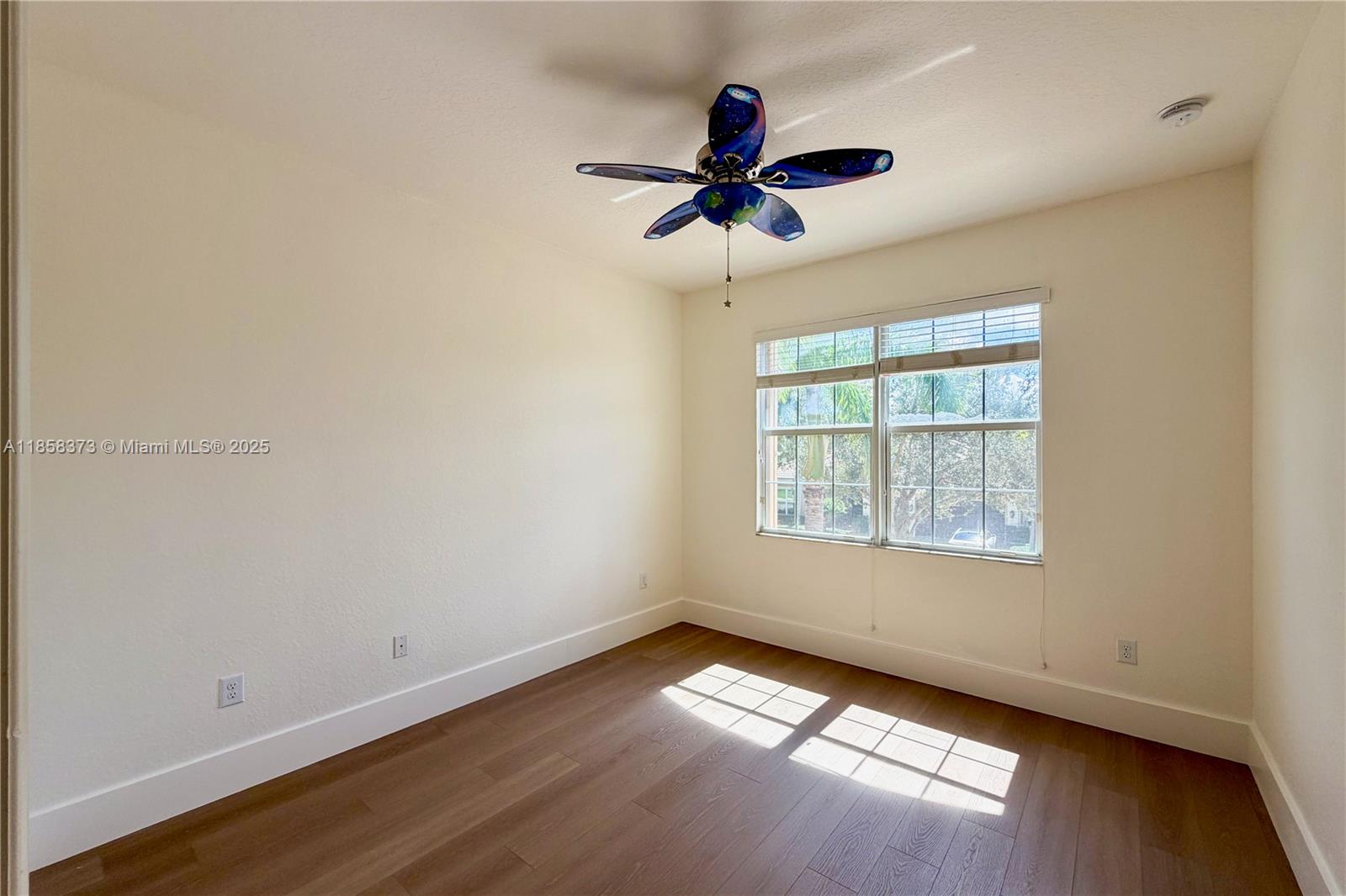 CANYON SPRINGS - Residential Lease