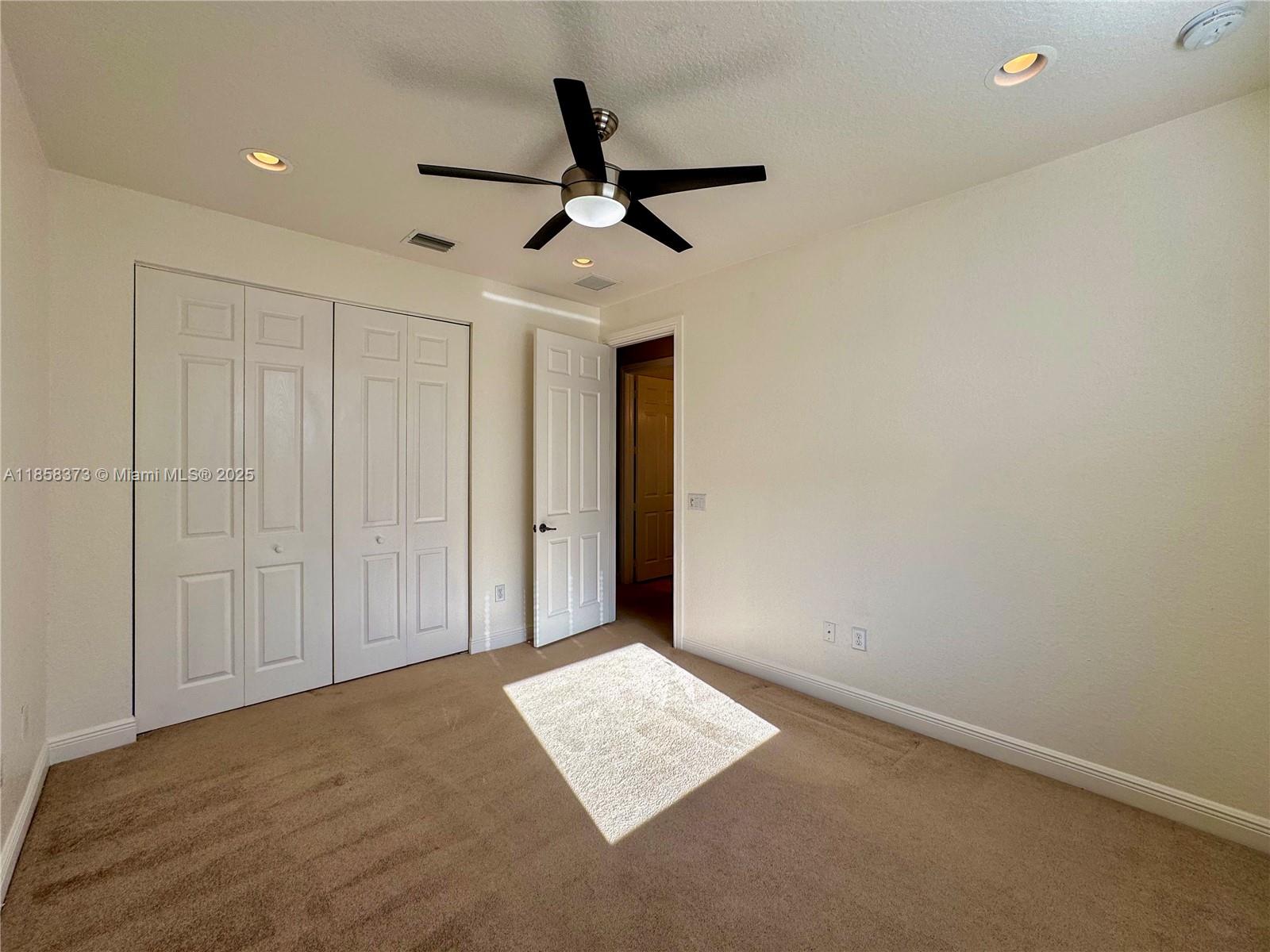 CANYON SPRINGS - Residential Lease