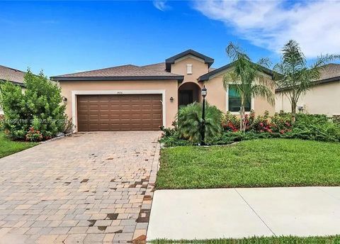 3426 Menores Way Fort Myers FL 33905