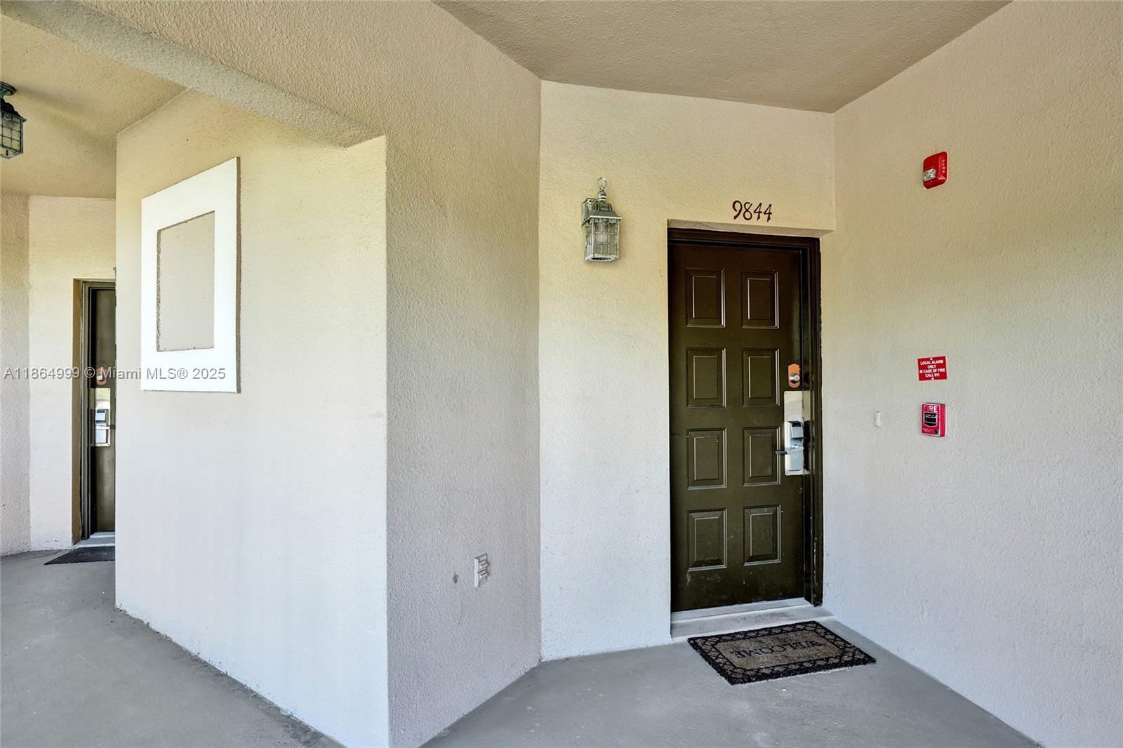 GOLF VILLAS CONDOMINIUM - Residential