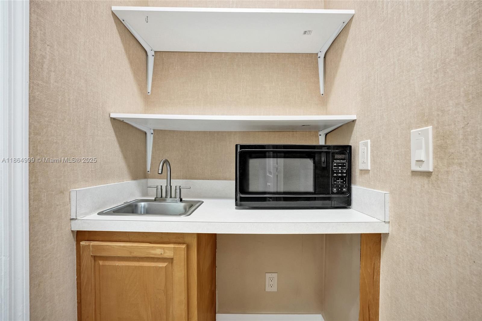 GOLF VILLAS CONDOMINIUM - Residential