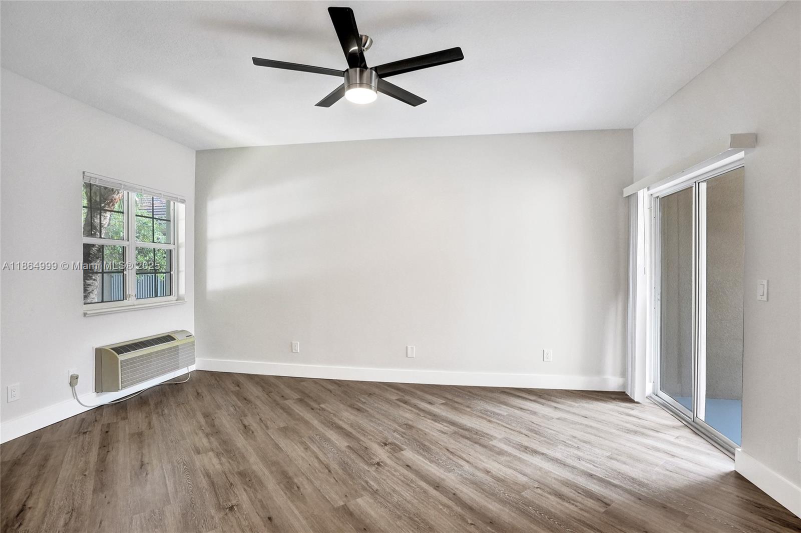 GOLF VILLAS CONDOMINIUM - Residential